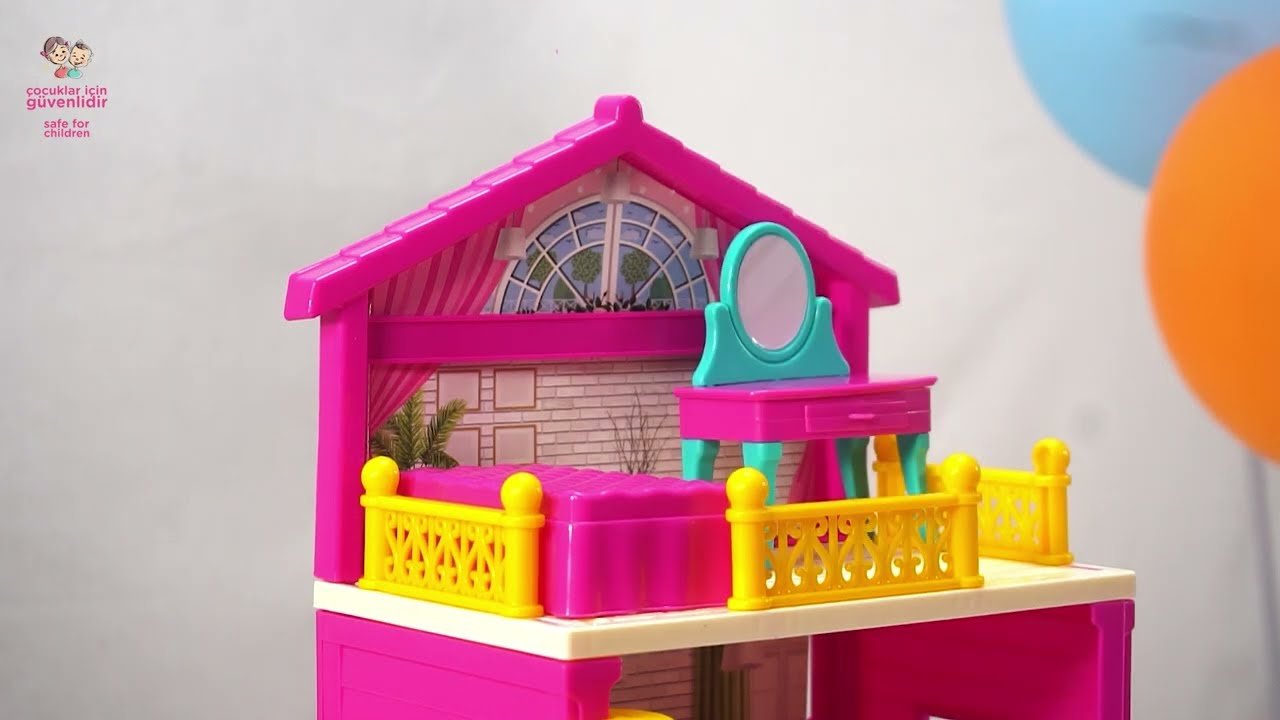 Lola'nın 3 Katlı Evi