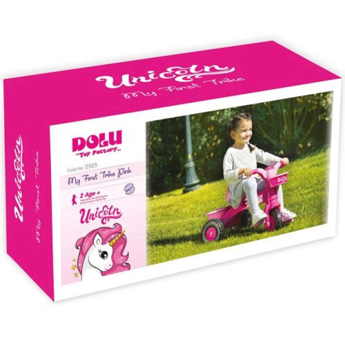 devojcica vozi tricikl unicorn