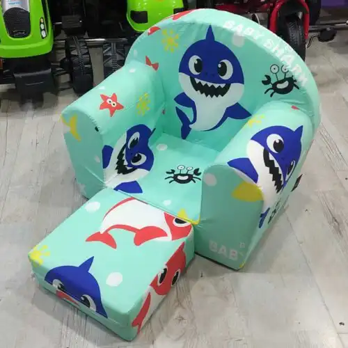 fotelja za decu baby shark